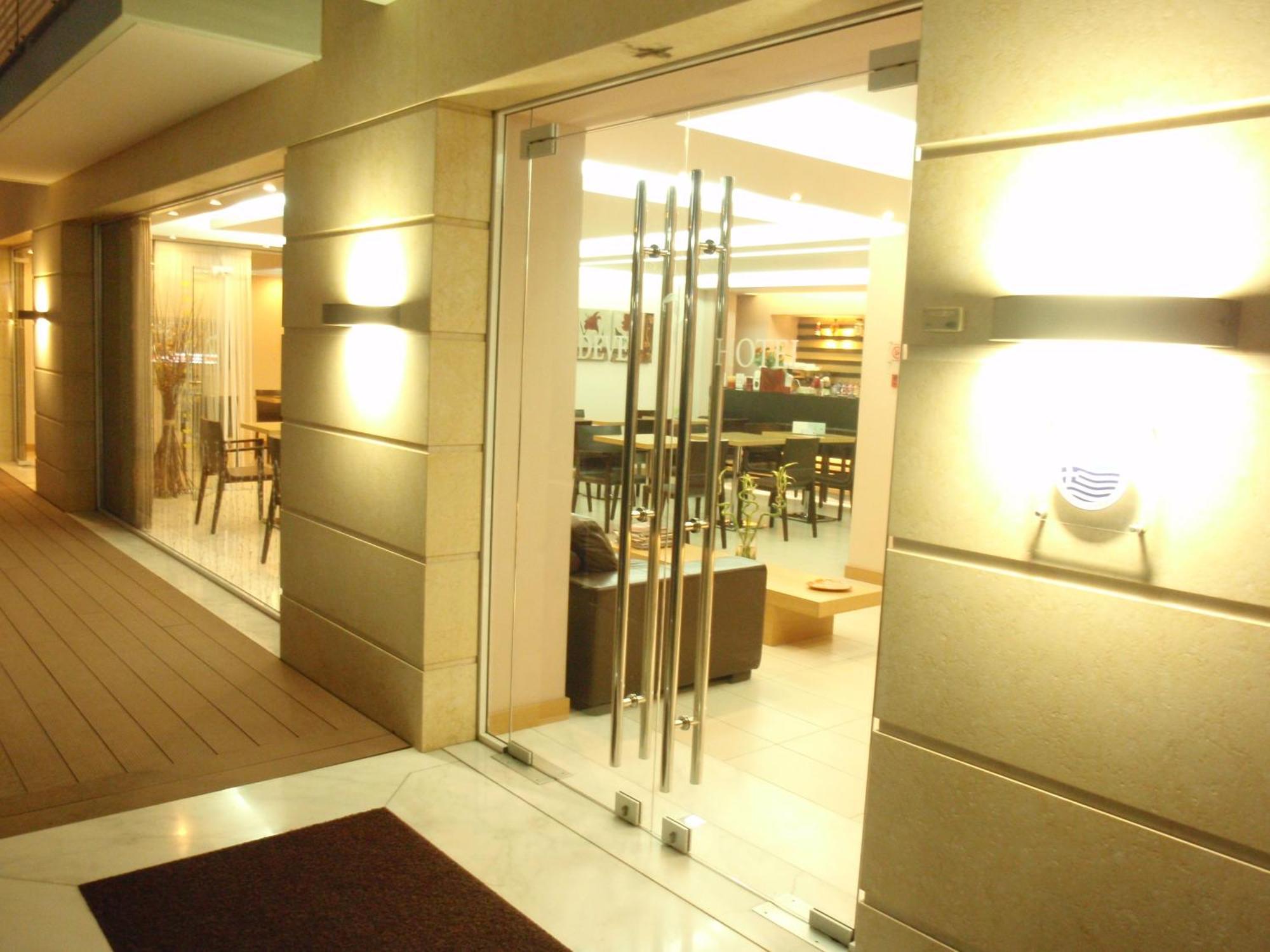 Deves Hotel Nafplion Exteriör bild